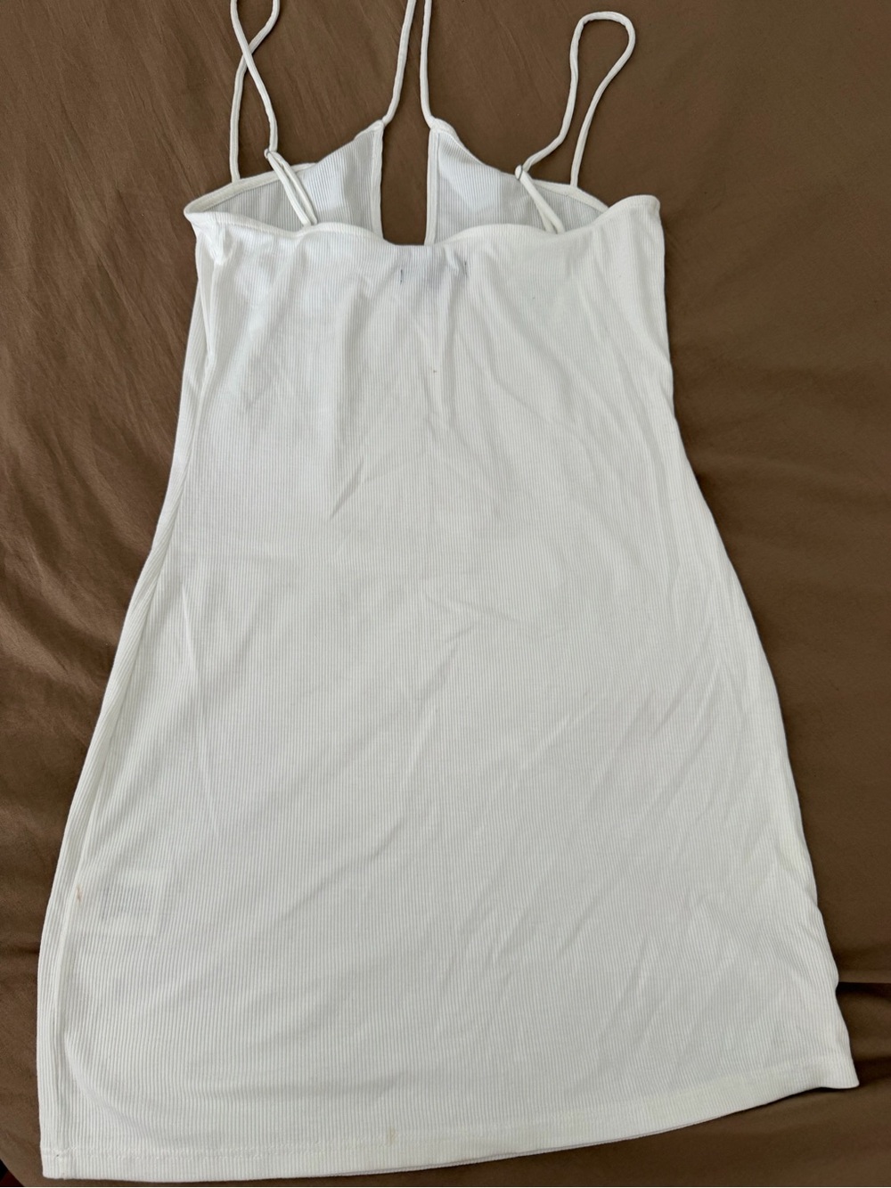 h:ours White Ribbed Halter Top - Picture 3 of 3
